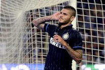 فان غال يزاحم مورينيو على جلب 