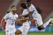 الوحدة والسد والجزيرة للتاهل إلى دور المجموعات