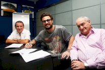 رسمياً : داني أوزفالدو ينتقل لبوكا جونيورز الأرجنتيني