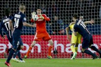 كورتوا ينتفض لدغدغة مورينيو في مباراة سان جيرمان