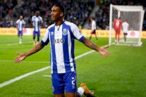 بورتو يعلنها: 50 مليون يورو للأندية الراغبة بدانيلو