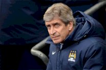 بيلغريني يحرج إدارة السيتي مع صحافيين من برشلونة