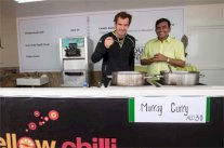 موراي يتعلم فن الطهي بدبي وديوكوفيتش يتغزل ببرج العرب