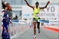 ماراتون طوكيو: المركز الأول لنيغيسي وديبابا