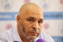 الوكرة يقيل بن زكري وغوران مرشح لخلافته