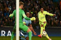 سواريز يعلن عن نفسه على مسرحه المفضل