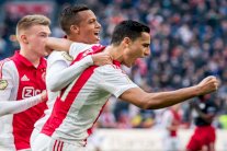 فوز صعب لأياكس والمركز الثالث لفيينورد