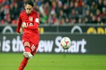 برشلونة يفضل التوقيع مع التركي أوغلو على زميله بيندر