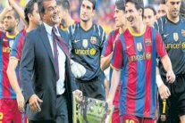 لابورتا يثق في حظوظ برشلونة بالليغا ويرغب ببقاء ميسي