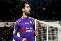 رئيس وزراء إيطاليا معجب بالدولي المصري محمد صلاح