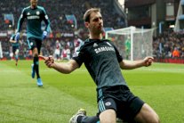 أيقونة مورينيو الدفاعية تثير اهتمام ريال مدريد