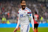 فقير اختار الدفاع عن ألوان منتخب فرنسا وليس الجزائر