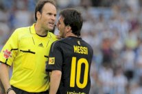 ماثيو لاهوز يدير موقعة برشلونة وريال مدريد في كامب نو