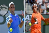 ديوكوفيتش وفيدرر في اعادة لنهائي العام الماضي