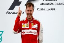 جائزة ماليزيا الكبرى: فيتل يعيد البسمة لايكليستون 