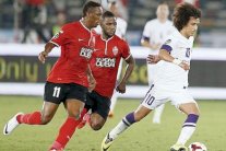 كأس السوبر الإماراتي: الأهلي والعين يتطلعان للقب ثالث