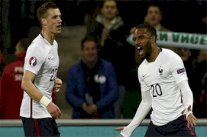 فرنسا تستعيد توازنها على حساب الدنمارك