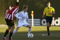 صحيفة كاتالونية: الموهوب أوديغارد يفشل مع ريال مدريد