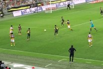 النصر يهزم الاتحاد ويستعيد الصدارة وفوز ثمين للهلال 