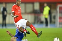 إصابة ظهير بايرن آلابا تبعده سبعة أسابيع عن الملاعب