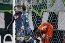 خطوة كبيرة لنابولي وفوز شاق لإشبيلية في