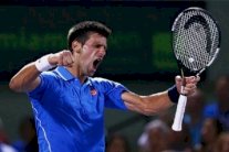 ديوكوفيتش يسعى لنقل تألقه إلى الملاعب الرملية