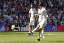 رونالدو يكسر لعنة التسجيل من الركلات الحرة بعد عام