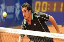 وهاب يجرد غارسيا لوبيز من اللقب ويبلغ ربع النهائي