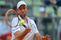 كارلوفيتش وروسول إلى ربع نهائي دورة بوخارست