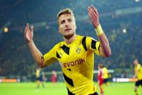 ليفربول يطارد مهاجماً إيطالياً لخلافة مواطنه بالوتيلي