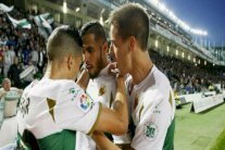 فوز إلتشي على سوسييداد في الدوري الإسباني