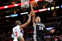 بداية سيئة لحامل اللقب في البلاي أوف وجيدة لكليفلاند