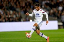 الجزائري عنتر يحيى: 