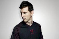 ميسي: أنا شخص طبيعي..ألبس الجينز وأقوم بواجباتي