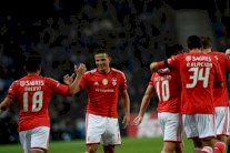 المطاردة مستمرة بين بنفيكا وبورتو قبل موقعة الأحد 