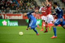 ليون يستعيد الصدارة وموناكو يحتفظ بمركزه الثالث