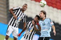 صراع محموم على المقاعد الآسيوية في الدوري الإماراتي