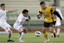 الكويت هزم القادسية وتصدر الدوري الكويتي مؤقتاً