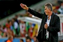 كيروش يؤكد أنه باق في منصب مدرب منتخب إيران