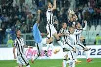 يوفنتوس لاستقبال اللقب الحادي والثلاثين في الكالتشيو
