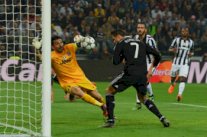 كريستيانو يعزز أرقامه التهديفية بـ