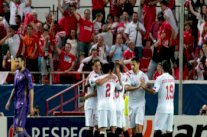 خطوة عملاقة لإشبيلية وتعادل مخيب لنابولي في يوربا ليغ