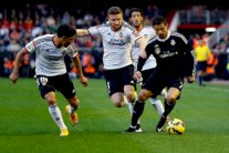 قمة بين الريال وفالنسيا وبرشلونة يبحث عن فريسة جديدة