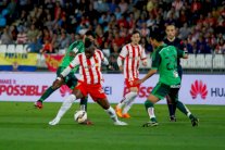 ألميريا يعود من بعيد ويخطف نقطة مهمة من سلتا فيغو