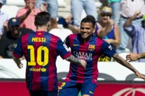 ألفيس صنع أهدافاً لميسي مثل أرقام أوزيل مع كريستيانو