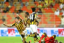 الاتحاد يلاقي الهلال في نصف نهائي كأس ملك السعودية