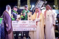 الراجحي بطلاً لرالي جدة الصحراوي 2015