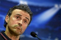 إنريكي ممتدحاً منافسه : غوارديولا أفضل مدرب في العالم