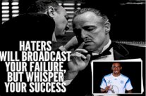 بواتينغ يرد على منتقديه بلقطة من فيلم