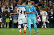 غوتزه يعتذر لجماهير البايرن.. وغوارديولا يدافع عنه 